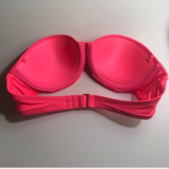 Victoria's Secret Pink Bikini - Picture 3 of 4